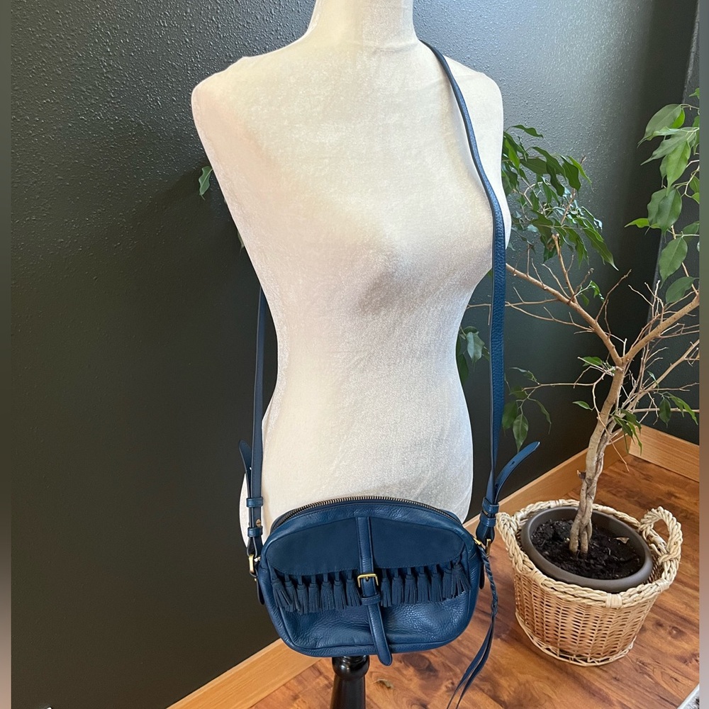 Elegant Blue Fossil Crossbody Bag